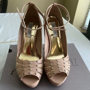 Jennifer Lopez heels